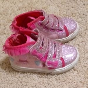 Girl shoes